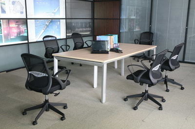 strong staff mesh chair with fixed arms for meeting table