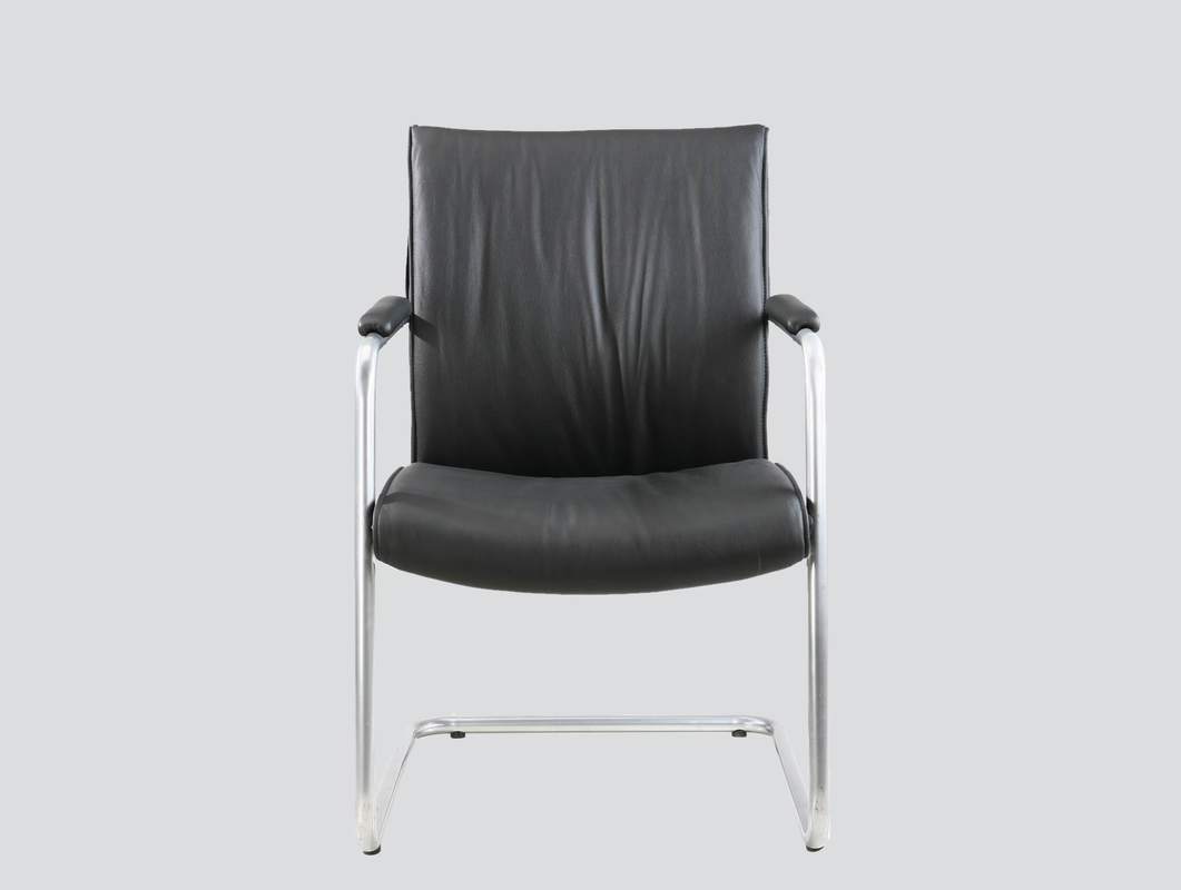 leather visitor chair with arms